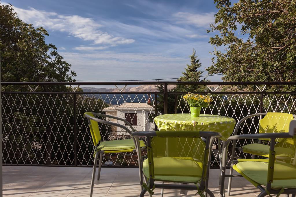 Apartman Davorka Karlobag Exterior photo